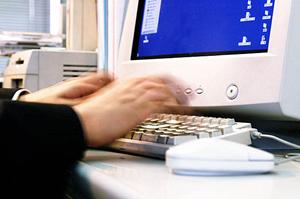 会社でメールの誤送信を防止するために